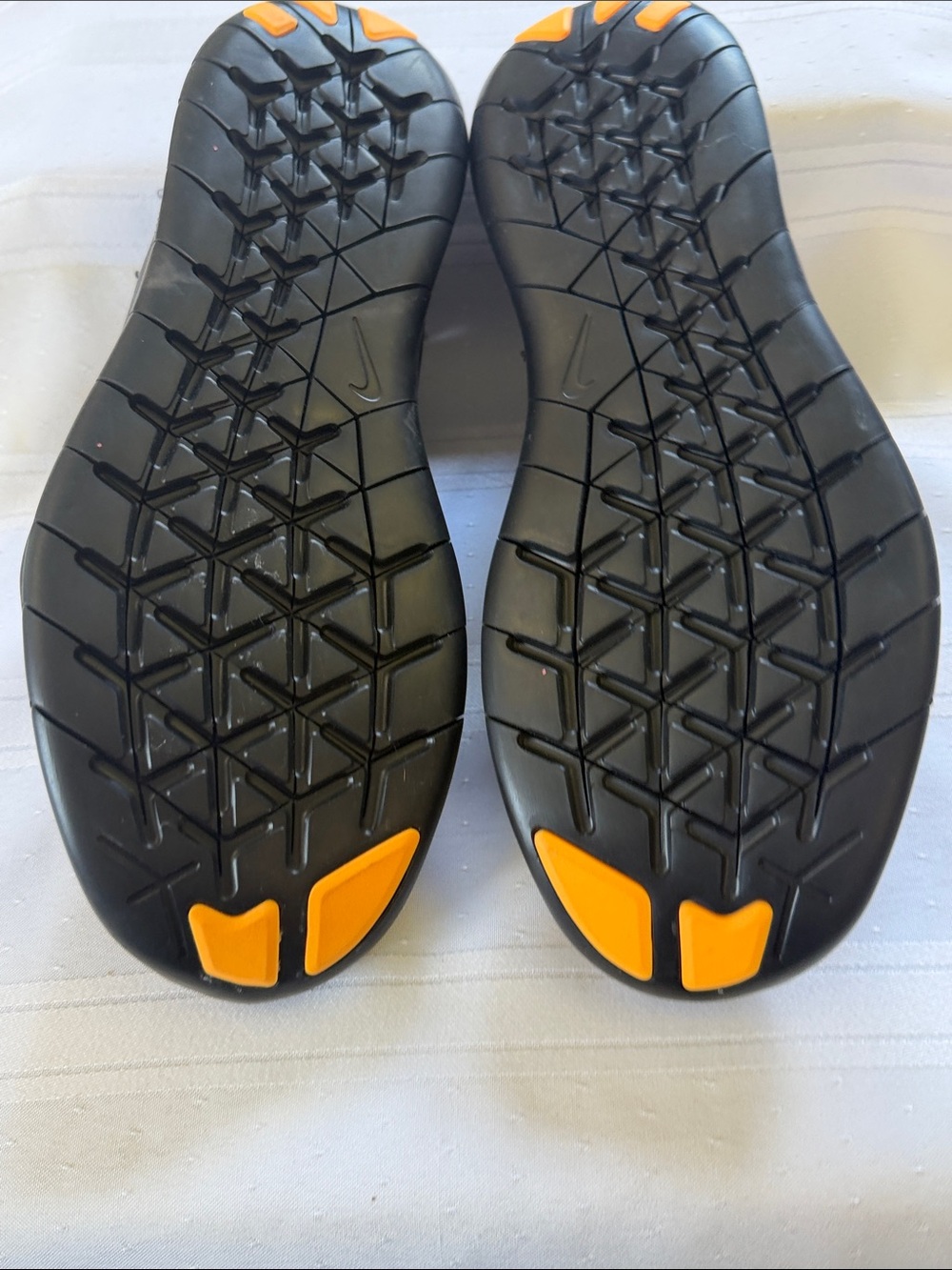 Nike Women's Black Sneakers with Hot Pink Pull Tabs - Picture 7 of 7